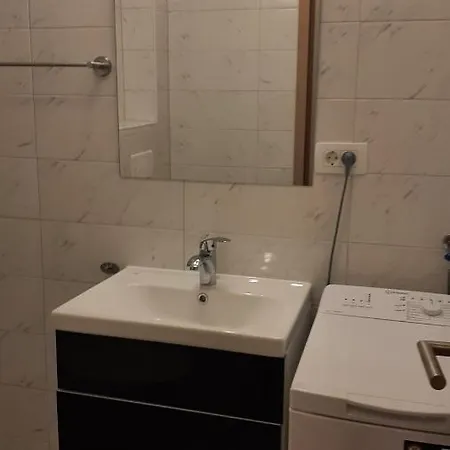 Mw, Crveni Baška